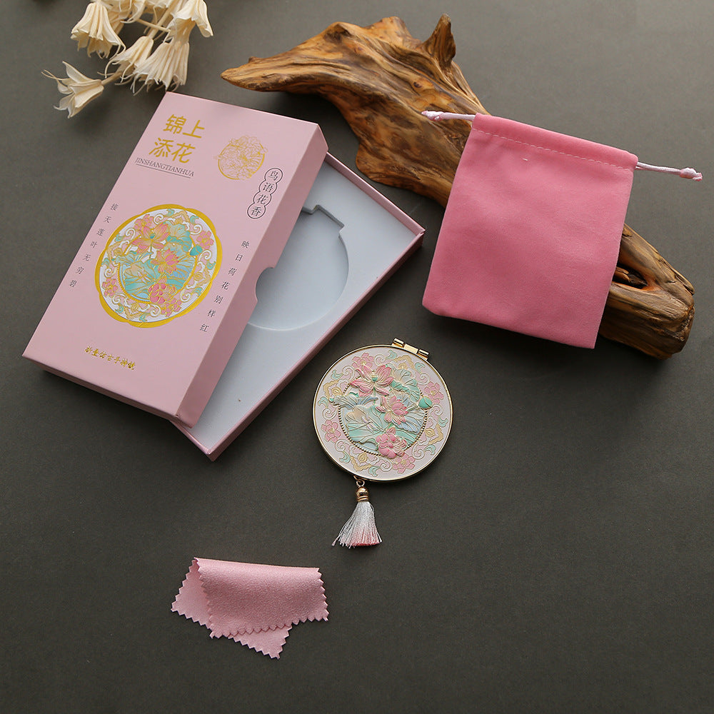 【Chinese style cultural and creative handheld mirror】Mini portable, good for giving as a gift or keeping for yourself 